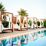 Mandalin Glamping Hotel *